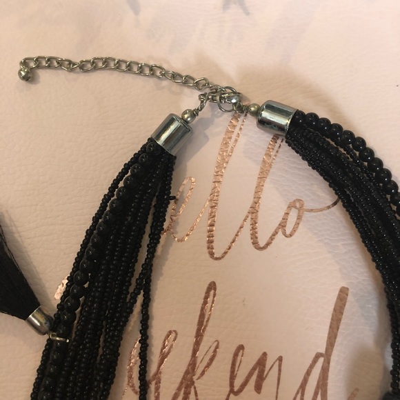 Beaded Tassel Necklace! 🖤 - Picture 5 of 5